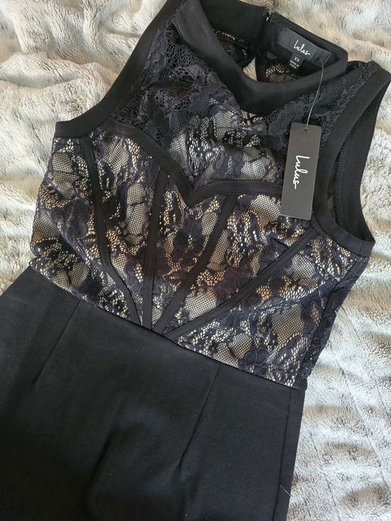 Lulus Dresses & Skirts - Lulu's Black Lace-Overlay Cocktail Dress